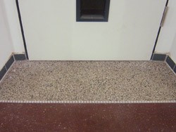 und hier ist der Terrazzo boden fertig